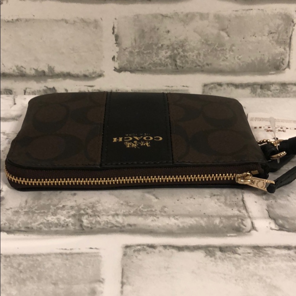 *SOLD* COACH NWOT Wristlet Wallet Brown Monogram - Picture 5 of 6